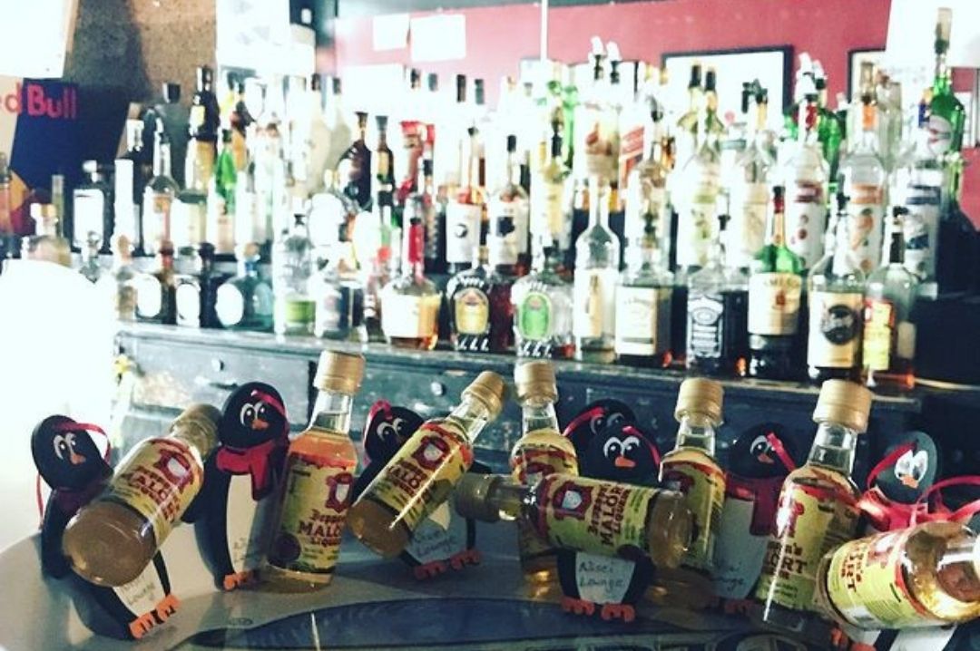 Nisei_Lounge_Chicago