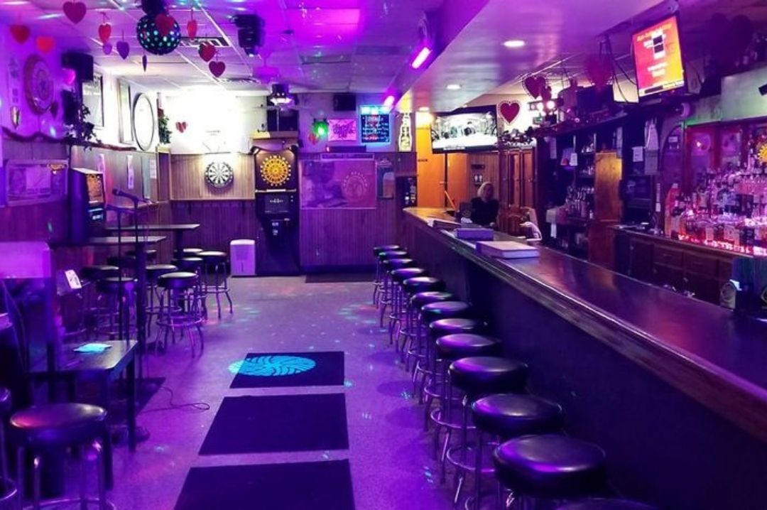 Alice's_Lounge_Chicago