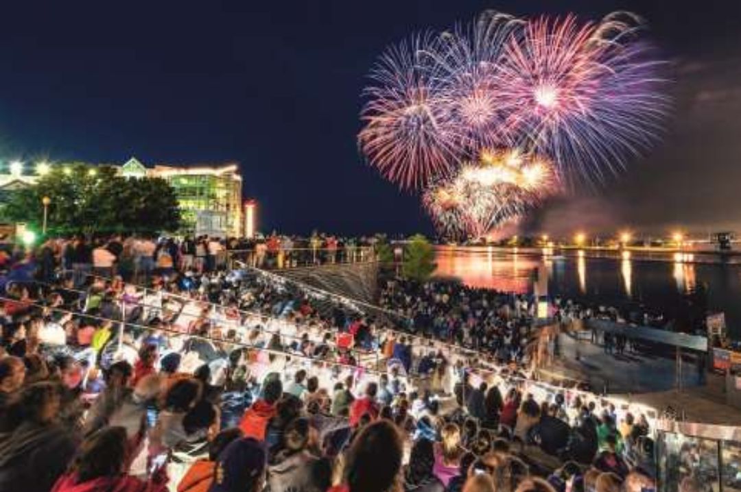 Fireworks at Navy Pier Navy_pier