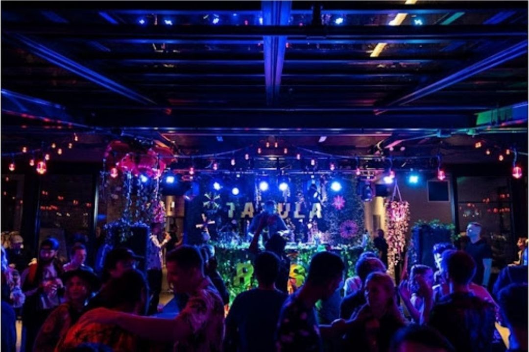 haunt&flaunthalloweenrooftopparty chicagohalloweenevents